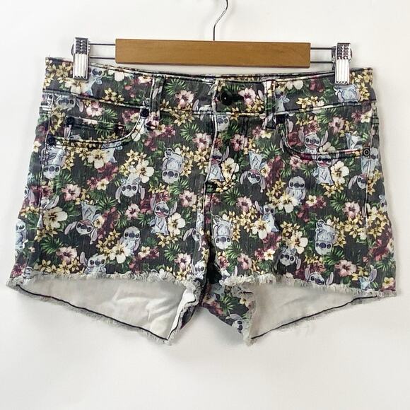 Disney Pants - 2/$30 Disney 7 6 Womens Black Lilo & Stitch Tropical Floral Cut Off Denim Shorts
